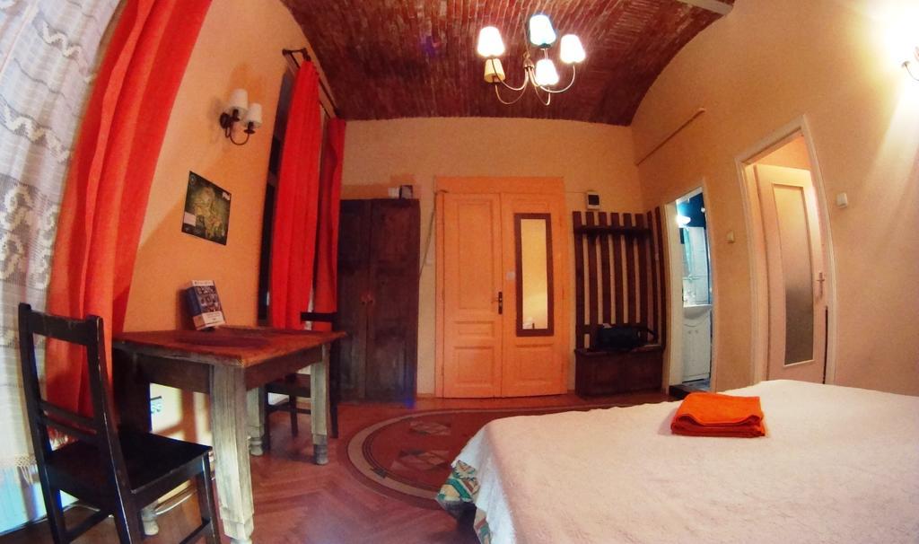 Brasov Apartment In Historic Center Chambre photo